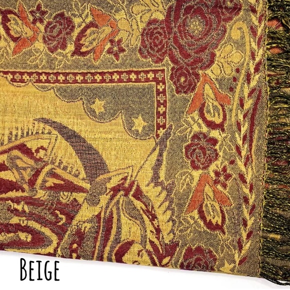 Virgin de Guadalupe Shawl - Picture 2 of 2